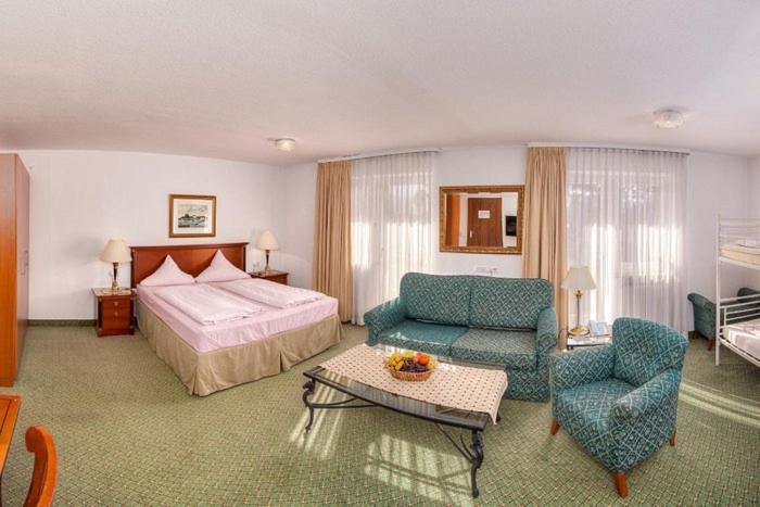 Alpenhotel Gastager インツェル エクステリア 写真